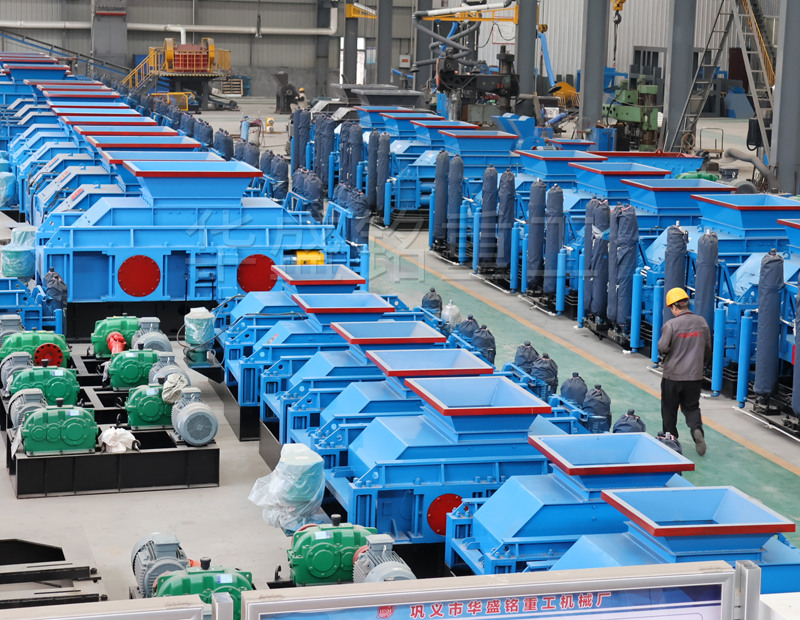 河卵石制砂機(jī)廠(chǎng)家,華盛銘對(duì)輥制砂機(jī)型號(hào)全
